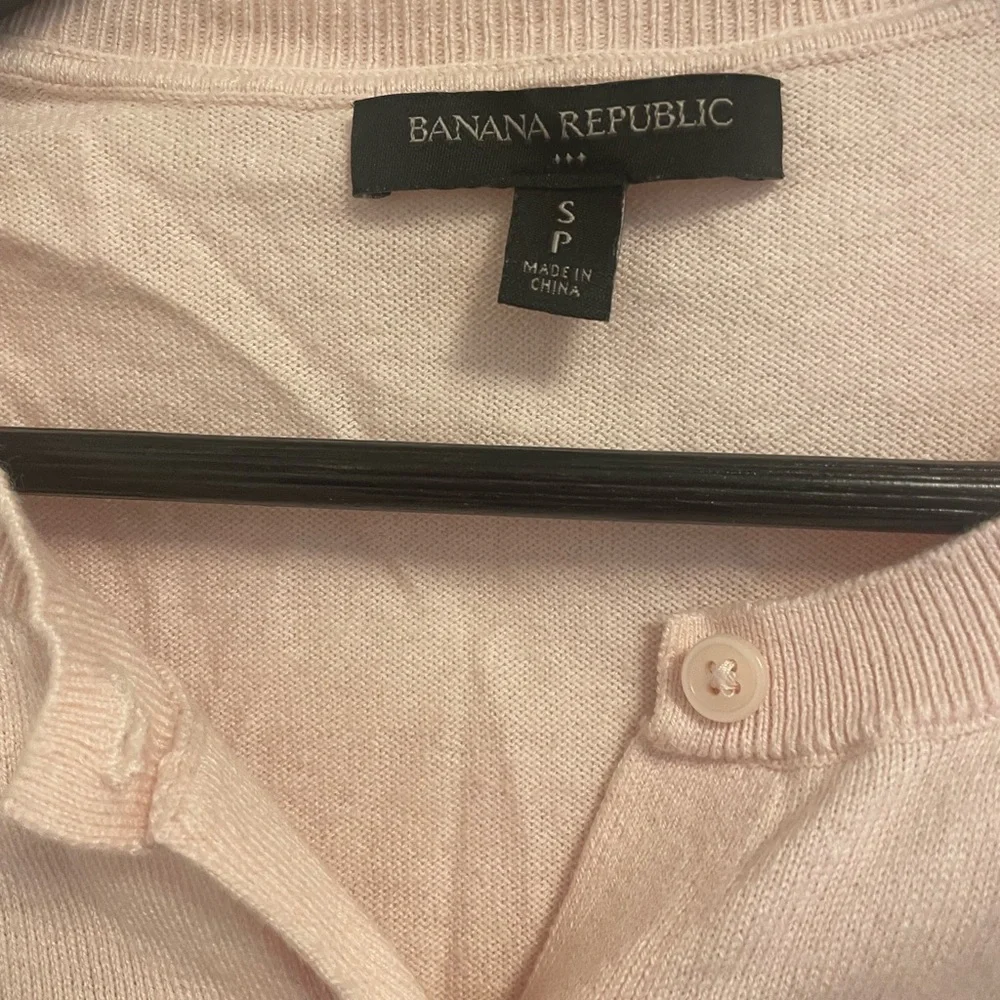 Banana Republic Light Pink Women's Cardigan - Picture 2 of 5